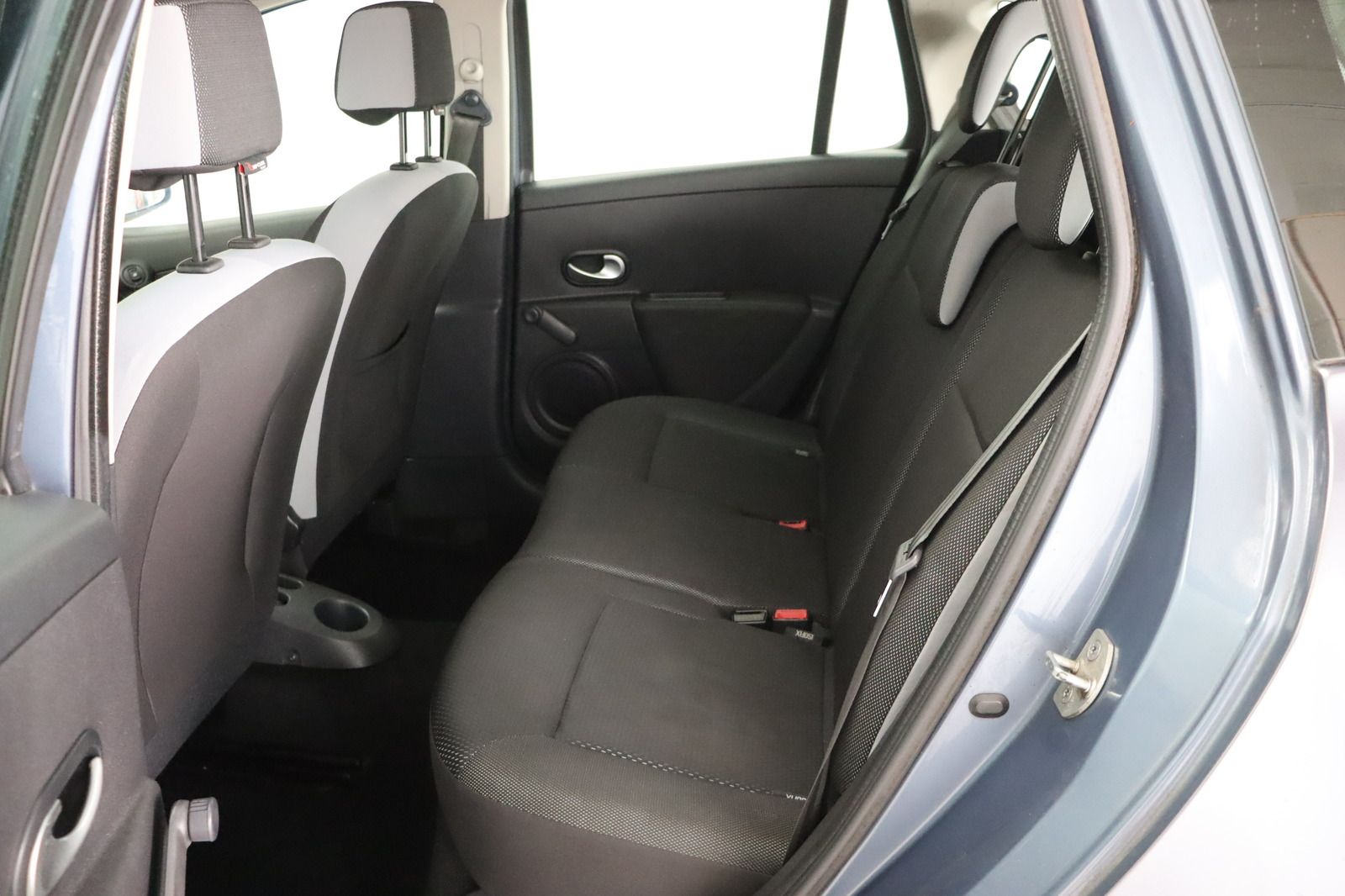 Fahrzeugabbildung Renault Clio Grandtour by Rip Curl 1.2 16V TCE