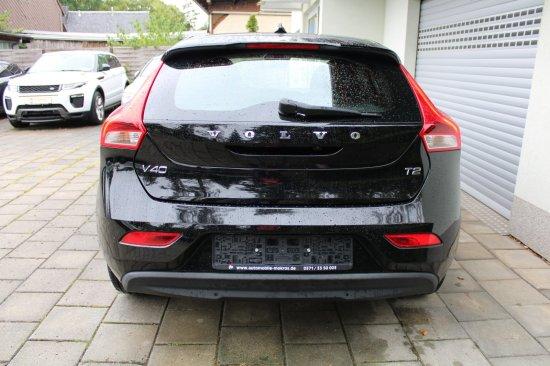 Volvo V40 T2 Momentum  LED Navigation Klimaautomatik P