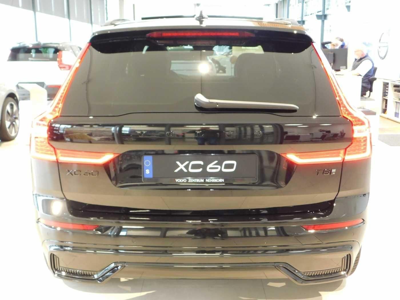 Fahrzeugabbildung Volvo XC60 Plug-In-Hybrid T8 AWD Plug-in Hybrid Plus B
