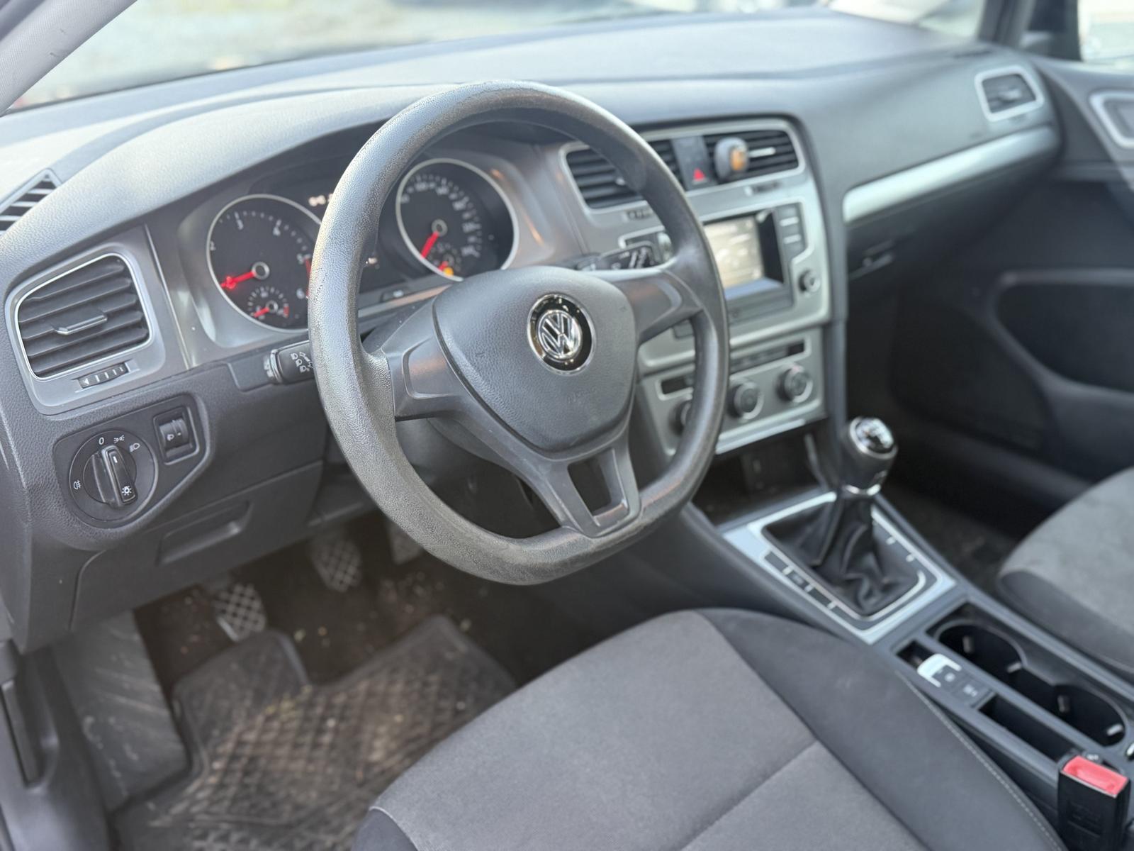 Volkswagen Golf 2015 — photo 10