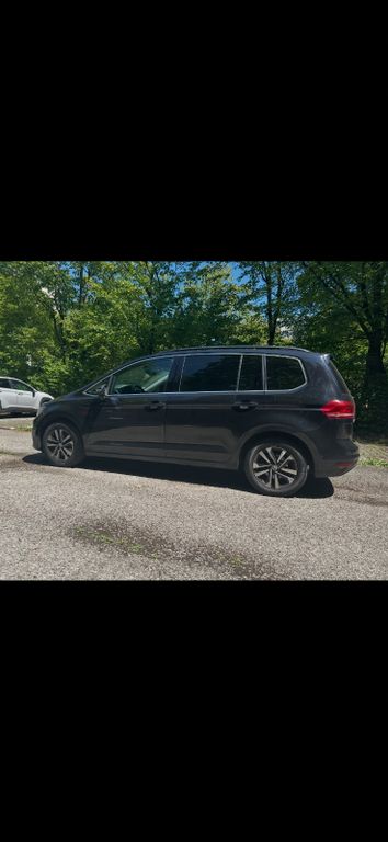 Image of Volkswagen Touran