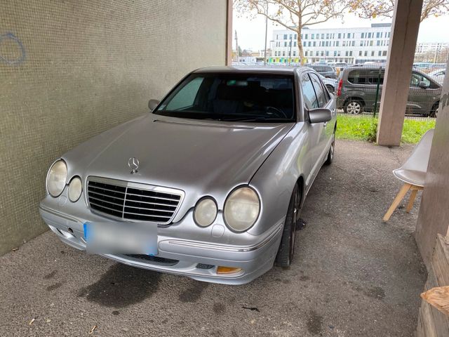 Mercedes-Benz W210 320 cdi