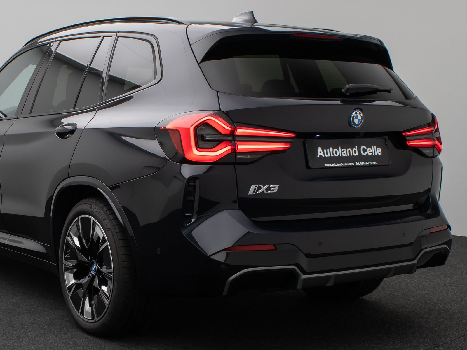 Fahrzeugabbildung BMW iX3 Impressive M Sport Panorama 360°HUD DAB H/K