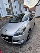 Renault Scenic Bose Edition 2.0 16V 140 CVT Bose Edition - Renault Scenic aus 2011: Bose