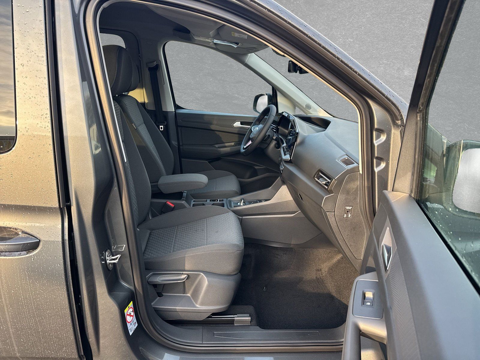 Ford Tourneo Connect Titanium 1.5l EcoBoost NAVI PDC imagem 3