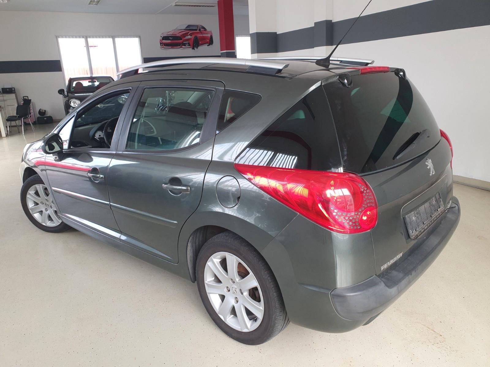Peugeot 207 2009 — photo 7