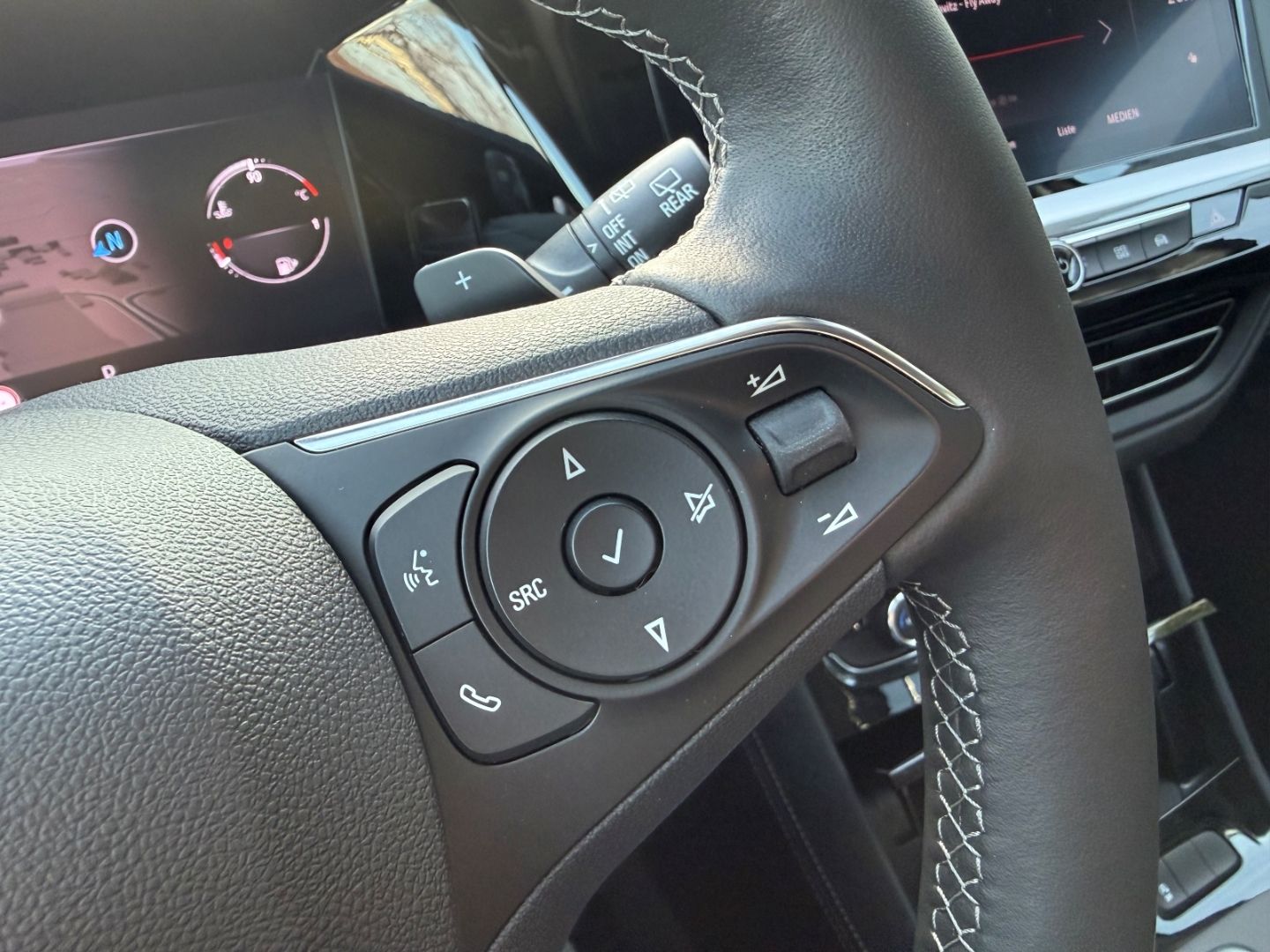 Fahrzeugabbildung Opel Grandland GS 1.2 Turbo SHZ+LHZ+Kamera+Allwetter