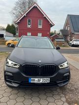 BMW X5 xDrive40i/Schwarz Matt/M-Alufelgen/Gestik - BMW: Schwarz, Alufelgen