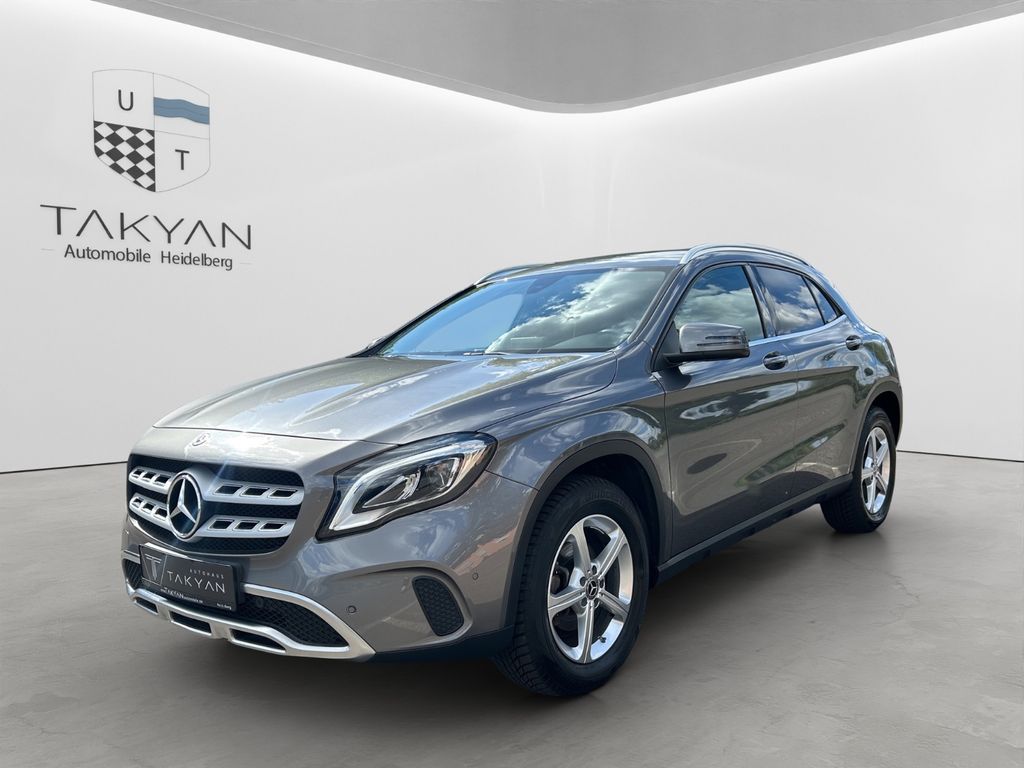 Image of Mercedes-Benz GLA 220