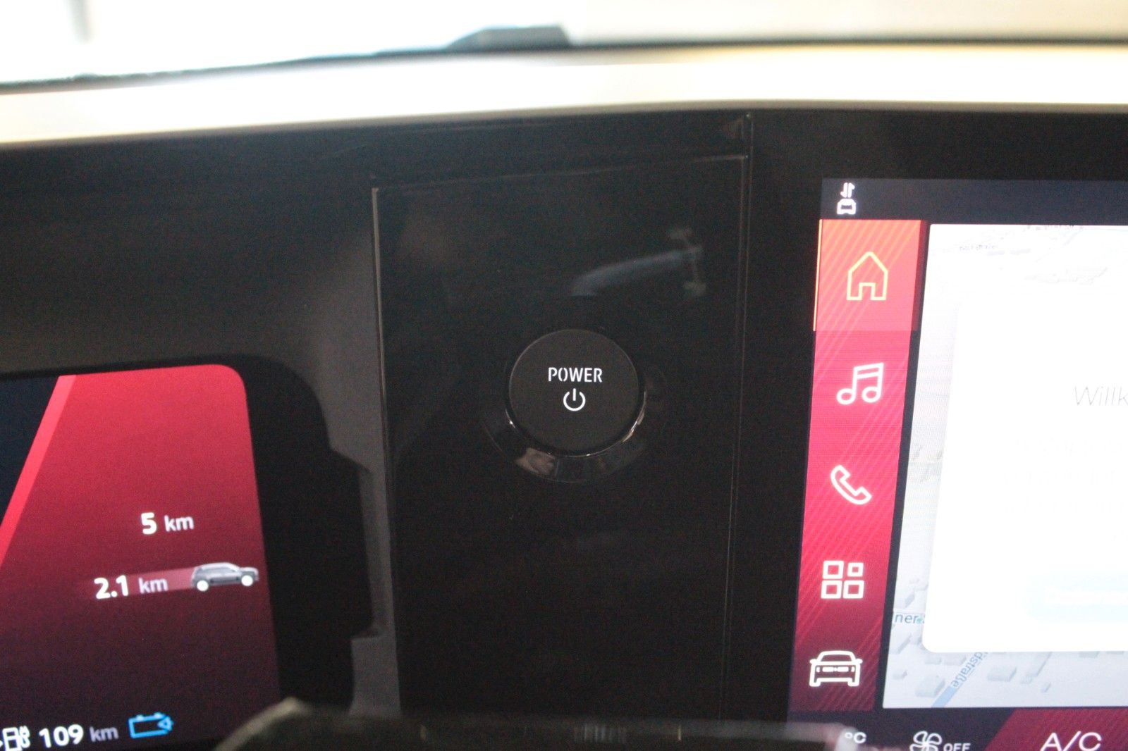 Fahrzeugabbildung Renault R 4 E-Tech 150 Comfort Range Techno Winter-Paket