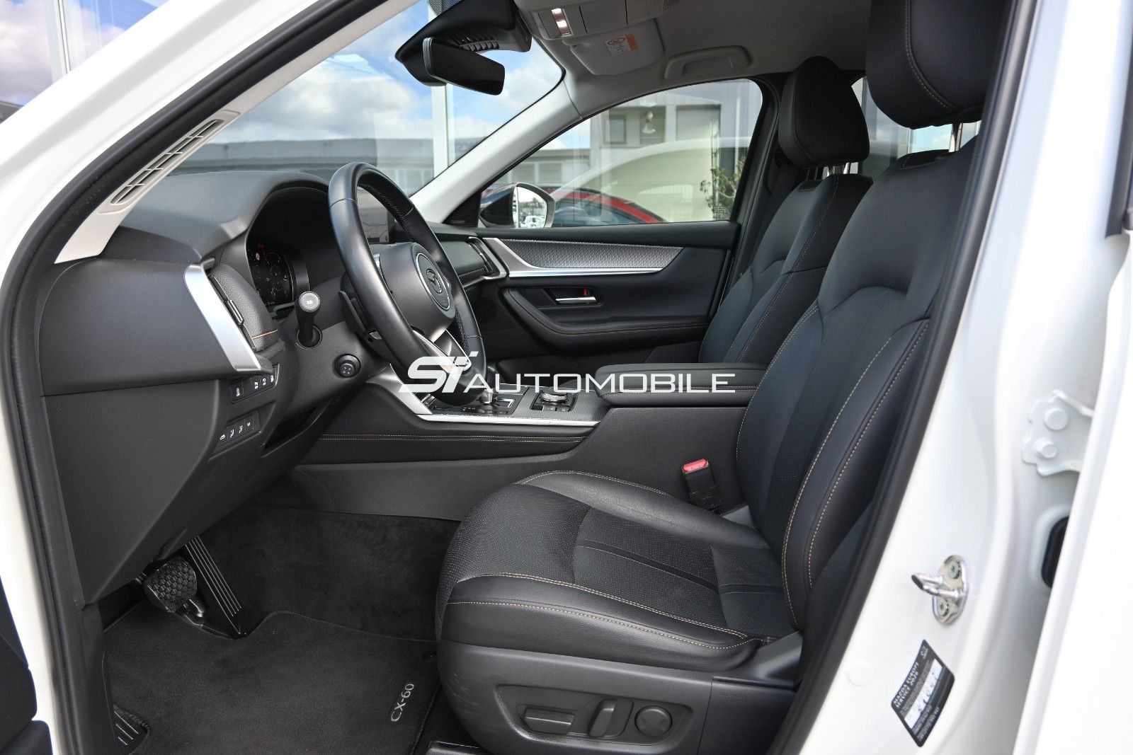 Fahrzeugabbildung Mazda CX-60 2.5 e-SKYACTIV PHEV HOMURA AWD °ACC°8FACH°