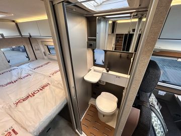HYMER  ERIBA  HYMERCAR Yellowstone 602 8G Autarkie Wohnkomfort AHK ACC