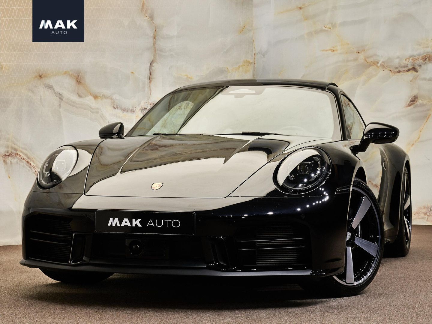 Porsche 992 3.0 Carrera , SportDesign, 21", pano, Bose,