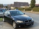 BMW 320 Baureihe 3 Lim.320i*NAVI*NEU*TÜV* Schiebeda* - gebrauchte BMW 320 aus dem Jahr 2011