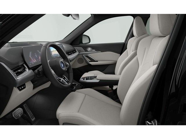 BMW iX1 xDrive30 M SPORT Panorama Head-Up harman/kar imagem 3