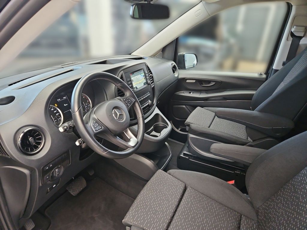 Fahrzeugabbildung Mercedes-Benz Vito 119 CDI Tourer kompakt Navi Distronic LED
