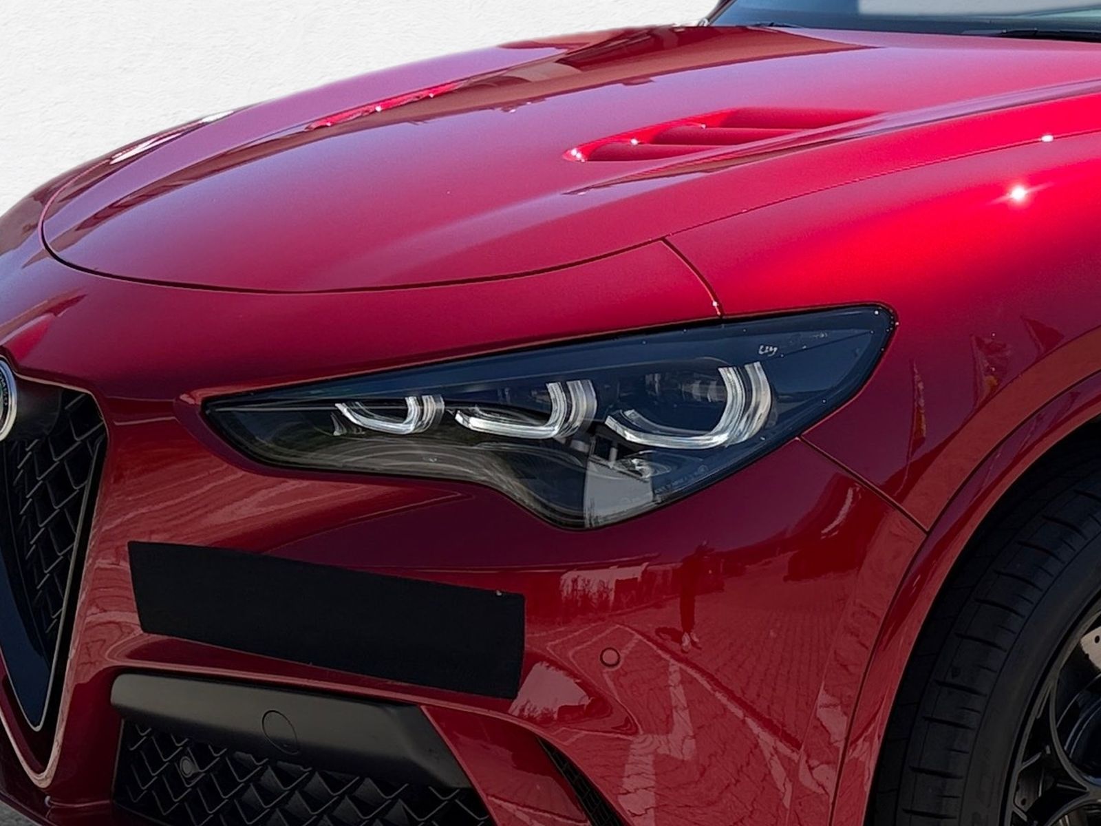 Alfa Romeo Stelvio Quadrifoglio Q4 / ROSSO ETNA / Harmann imagem 2
