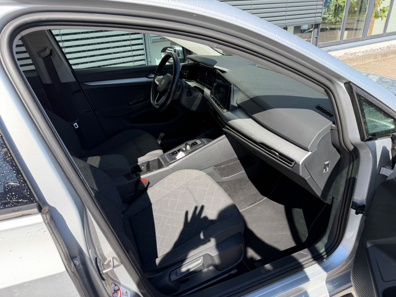 Fahrzeugabbildung Volkswagen Golf VIII Life Variant Navi