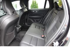 Fahrzeugabbildung Volvo V60 Kombi Inscription*Kamera*harman/kardon*AppC*