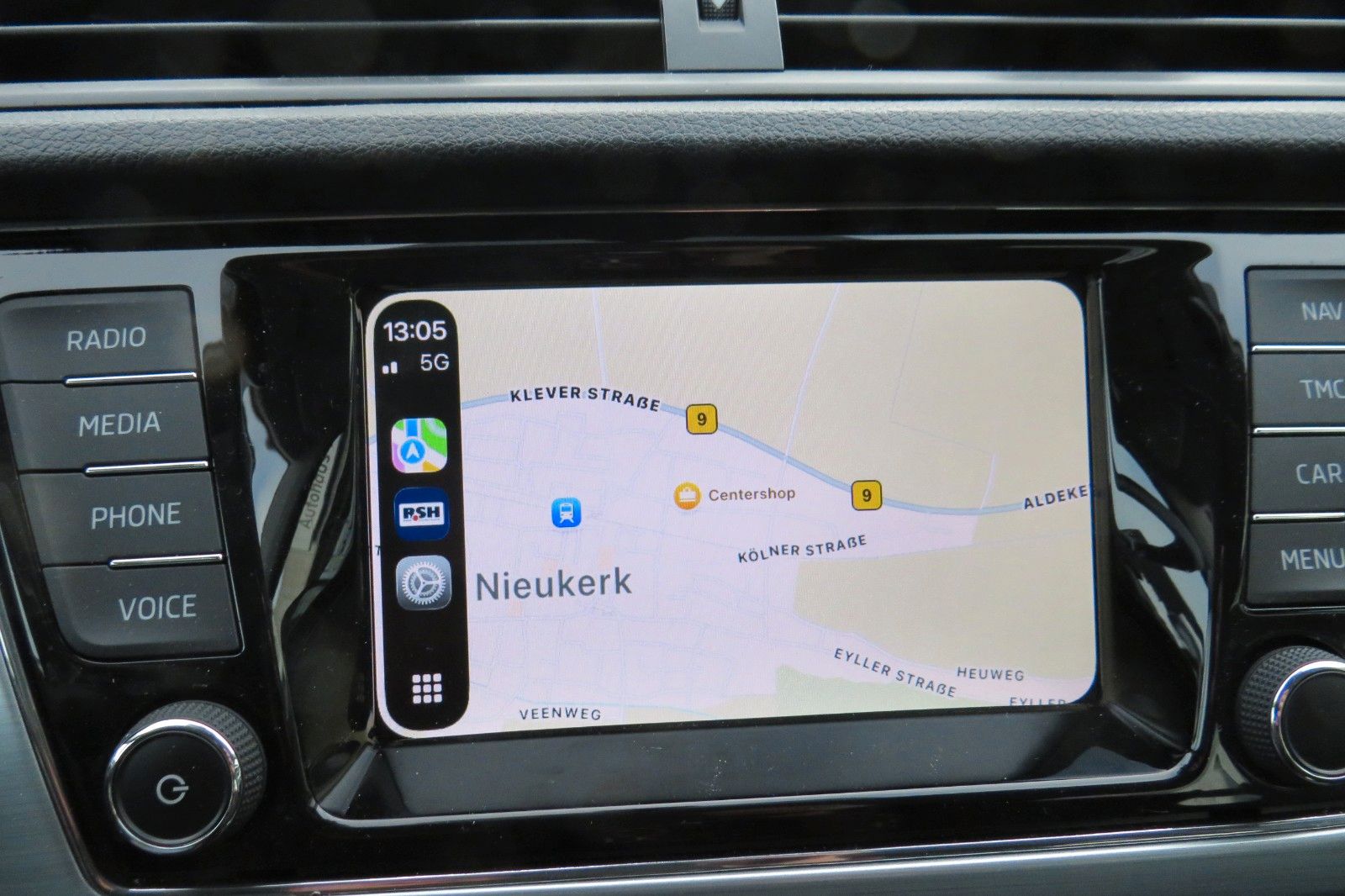 Fahrzeugabbildung SKODA Fabia Combi Ambition SITZH. GJ GRA PDC APP 1.H