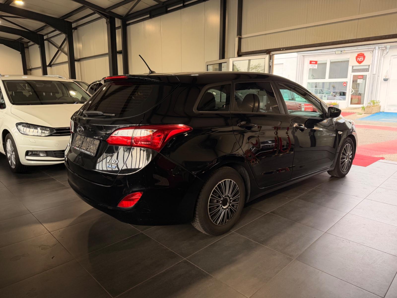 Hyundai i30 2013 — photo 6