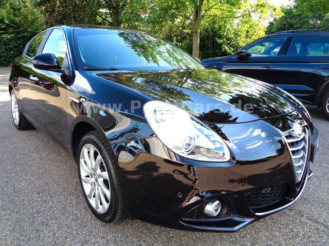 Alfa Romeo Giulietta 1.4 16V Turismo*2.HAND-EURO 6-AHK-ALU*