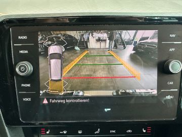 Volkswagen Passat *LED*AHK*1.HAND*19%*SPURAS*ACC*