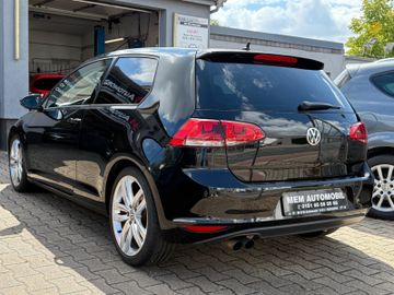 Volkswagen Golf - 5