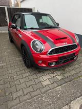 MINI John Cooper Works Cabrio John Cooper Works - rote MINI John Cooper Works Cabrio