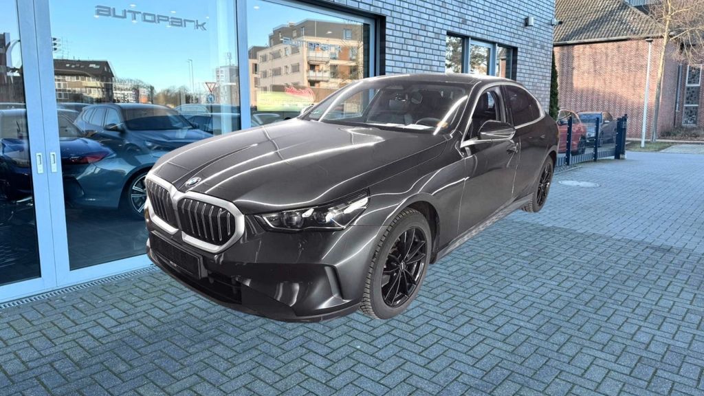 Image of BMW 520