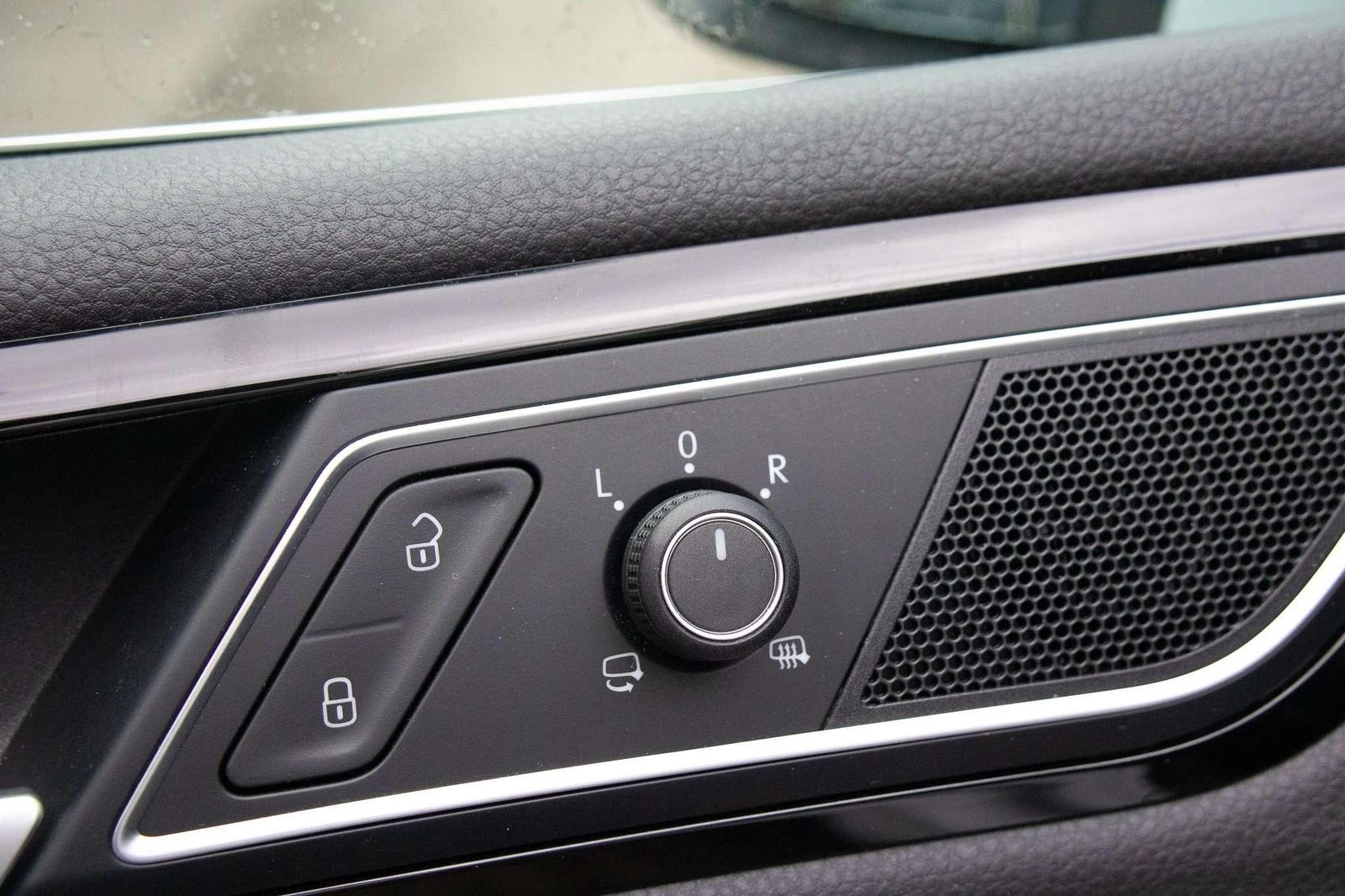Fahrzeugabbildung Volkswagen Golf Sportsvan Highline 1.4 TSI DSG Navi RFK