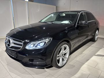 Fotografie 1 des Mercedes-Benz E 220 BlueTEC 9G-TRONIC