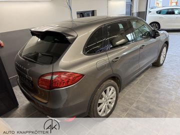 Porsche Cayenne - 5