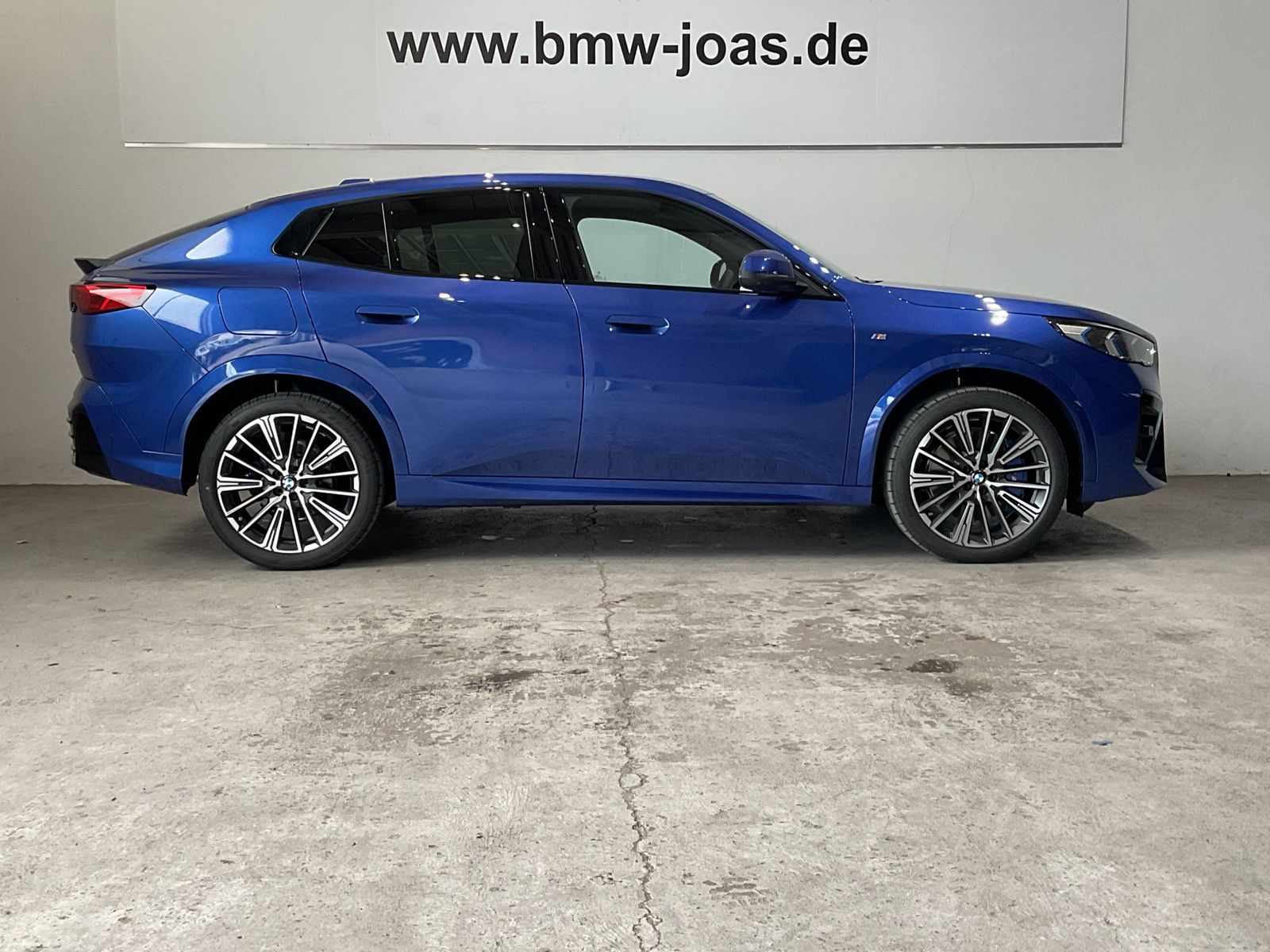 Fahrzeugabbildung BMW X2 sDrive20i 20" LMR, Komfortzugang, Parking Ass