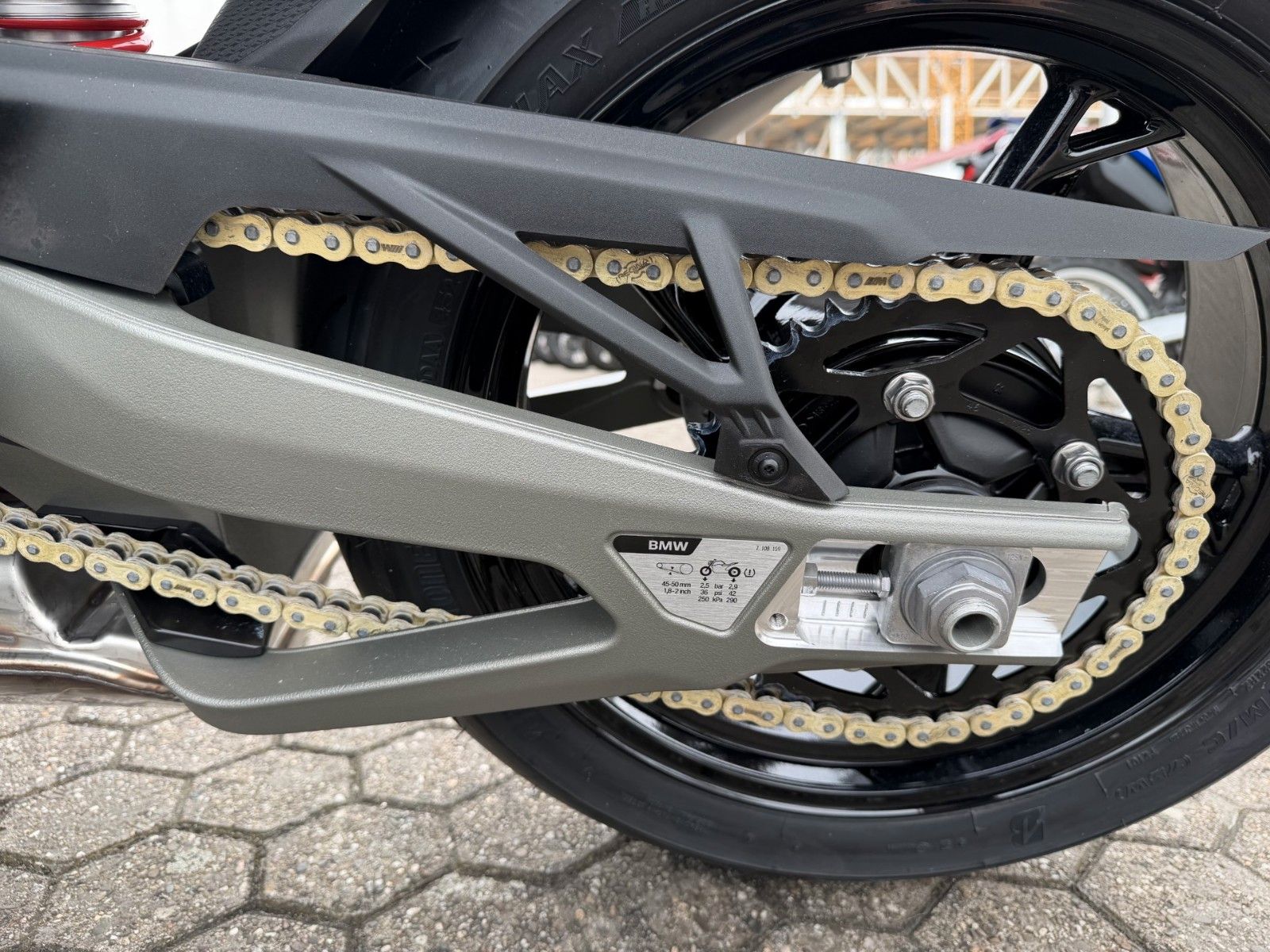 Fahrzeugabbildung BMW S 1000 RR Akrapovic, M-Kette, Race Paket
