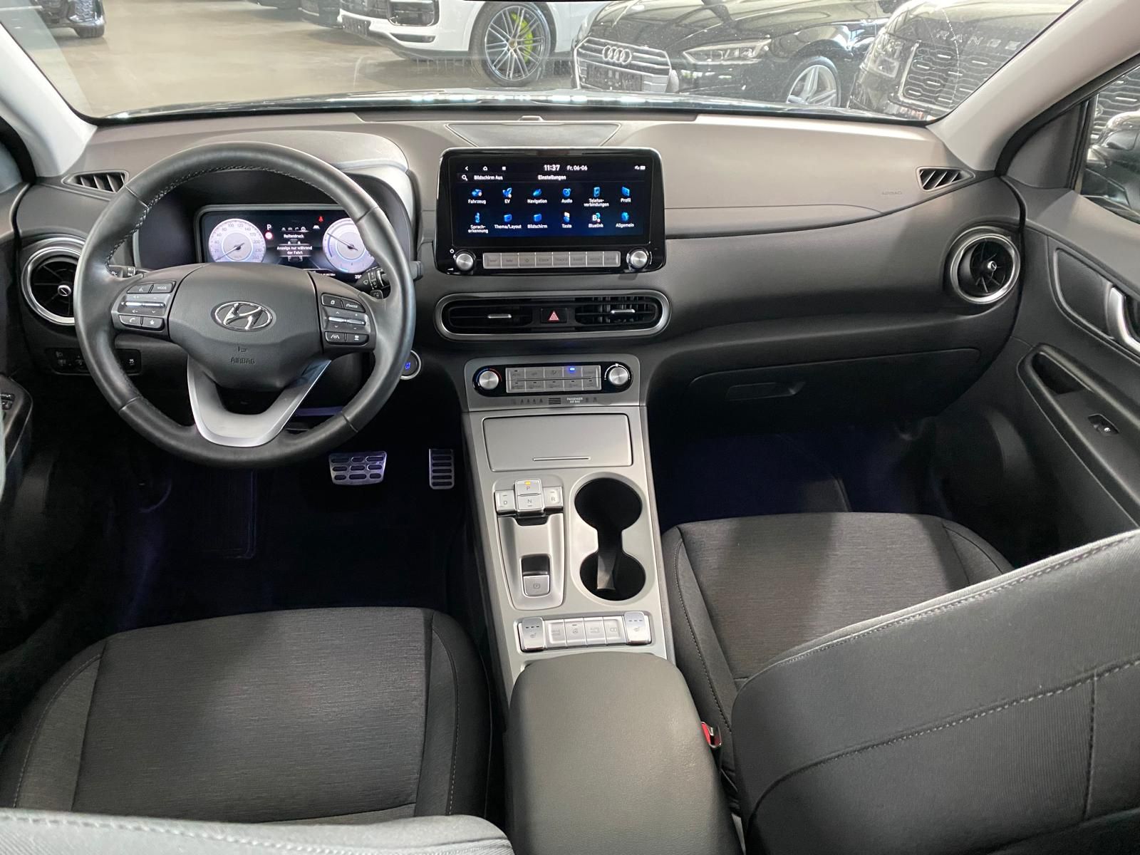 Fahrzeugabbildung Hyundai Kona Trend Elektro 150kW/DIS/RFK/LED/SH/