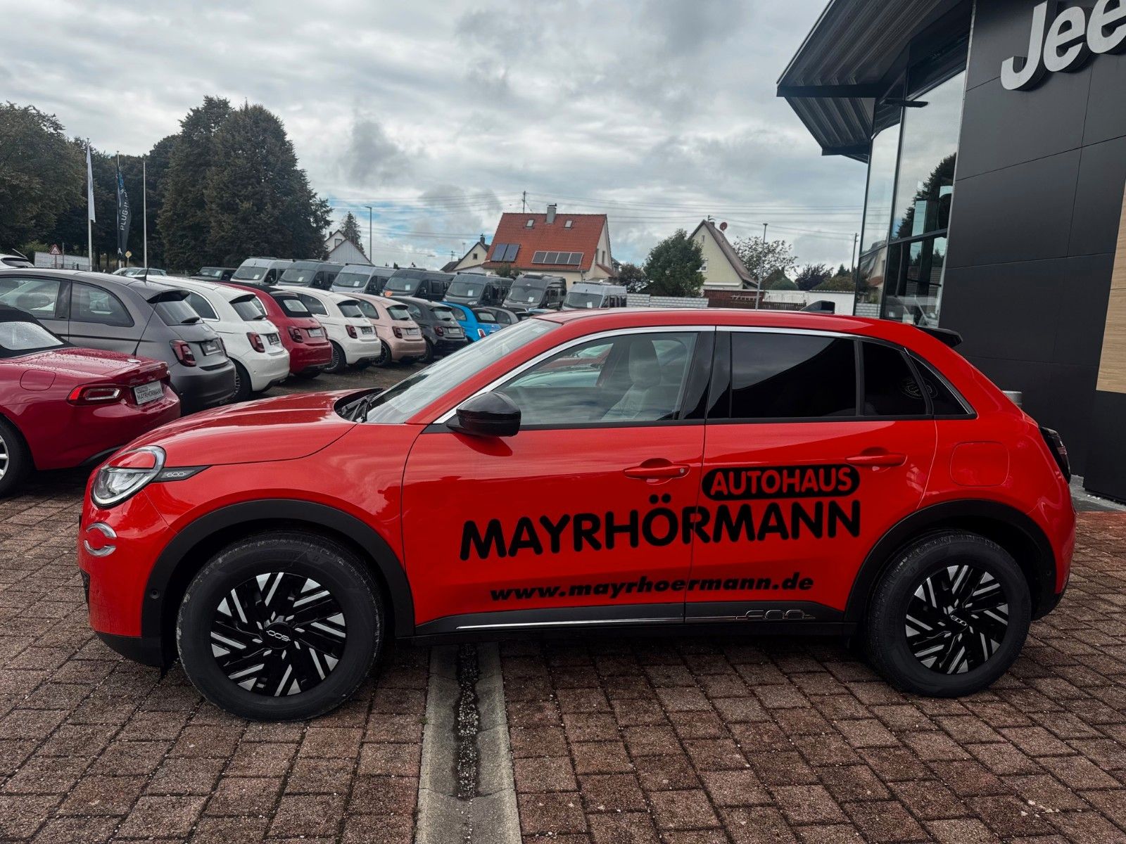 Fahrzeugabbildung Fiat 600E La Prima / Navi / Kamera / Sitzheizung