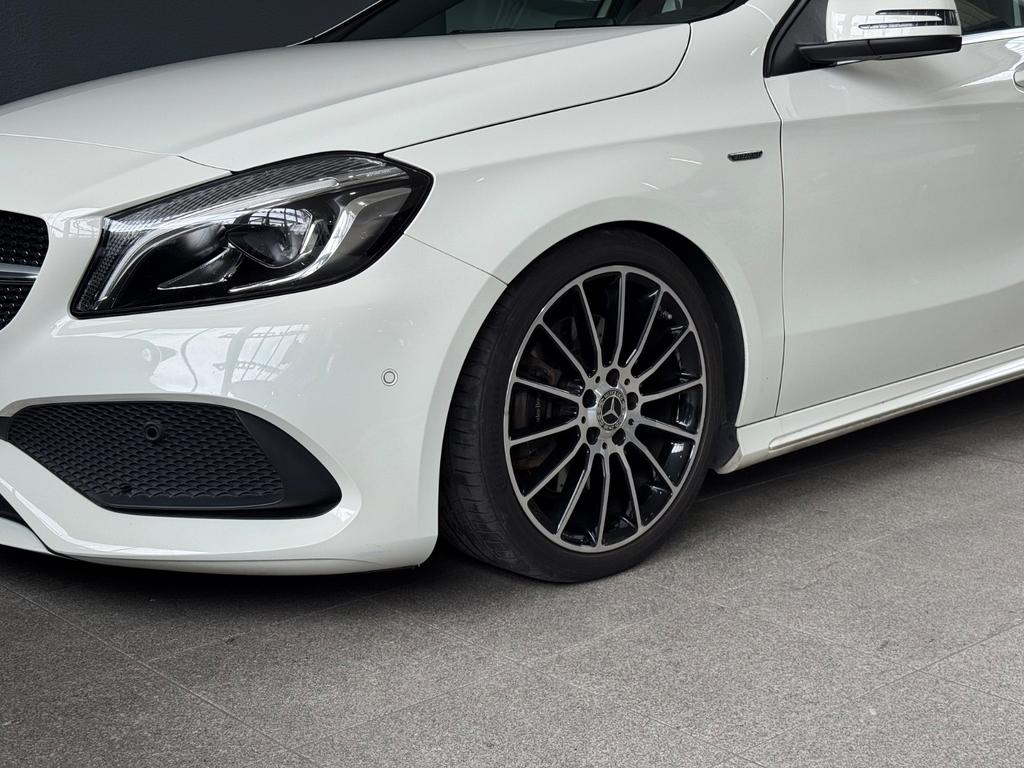 Mercedes-Benz A 220