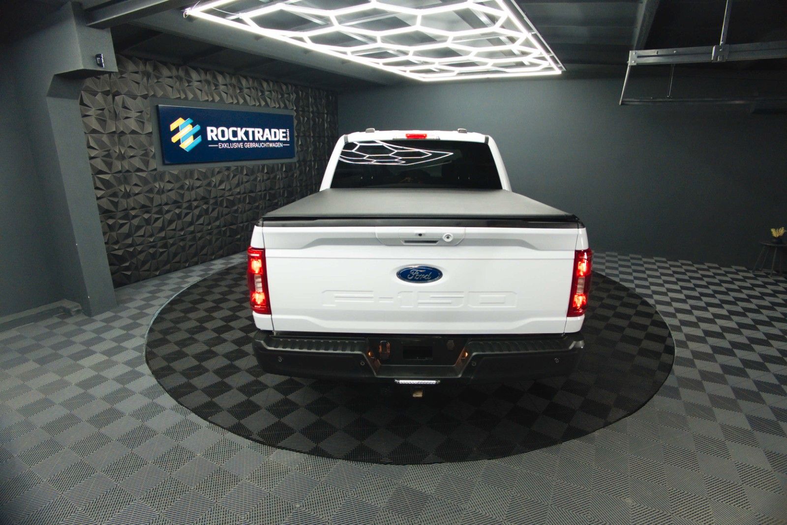Fahrzeugabbildung Ford F150 5.0L V8 4x4 Offroad SuperCrew RAPTOR 19%