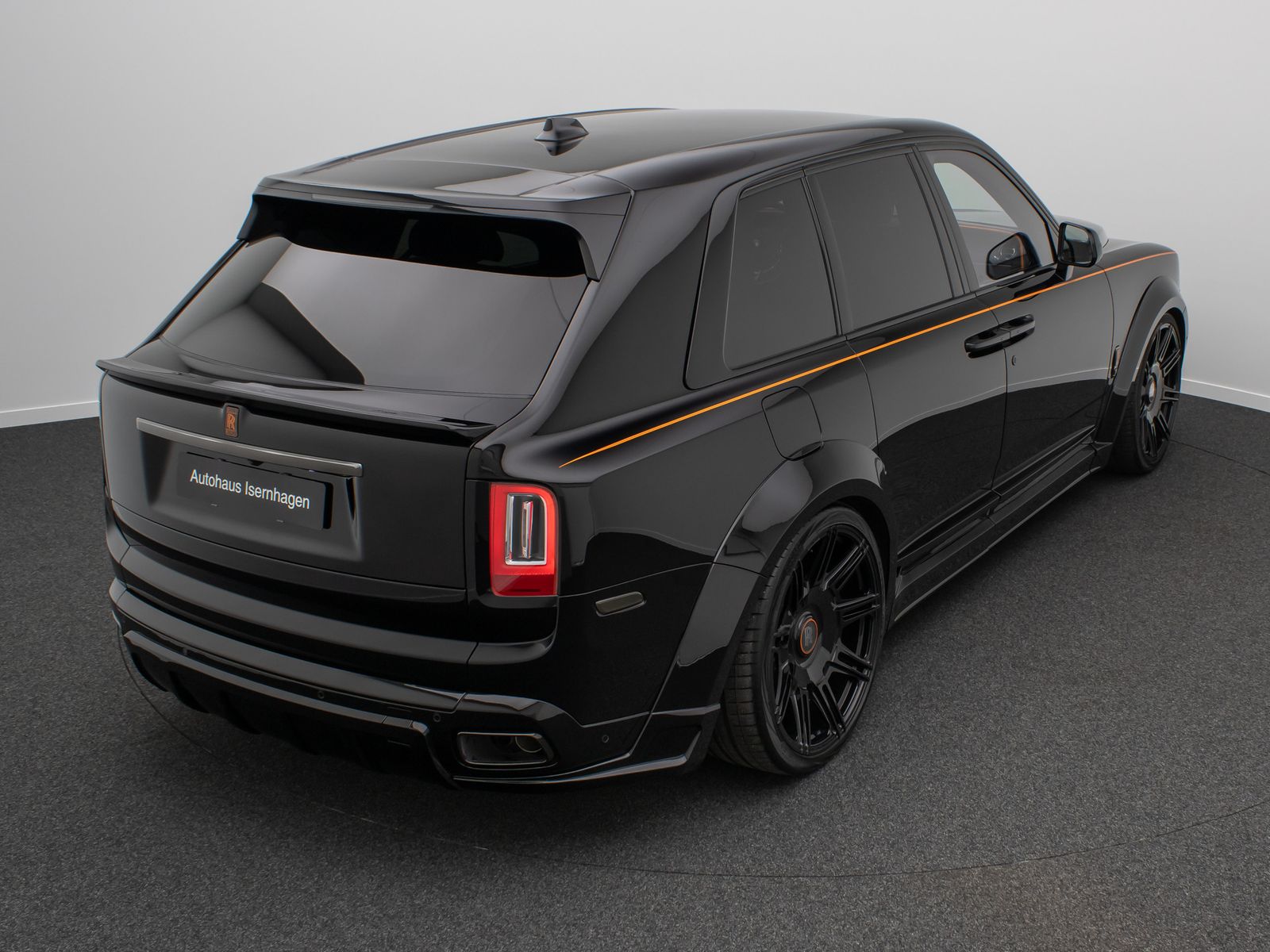 Fahrzeugabbildung Rolls-Royce Cullinan Black Badge Night Vision Novitec VOLL