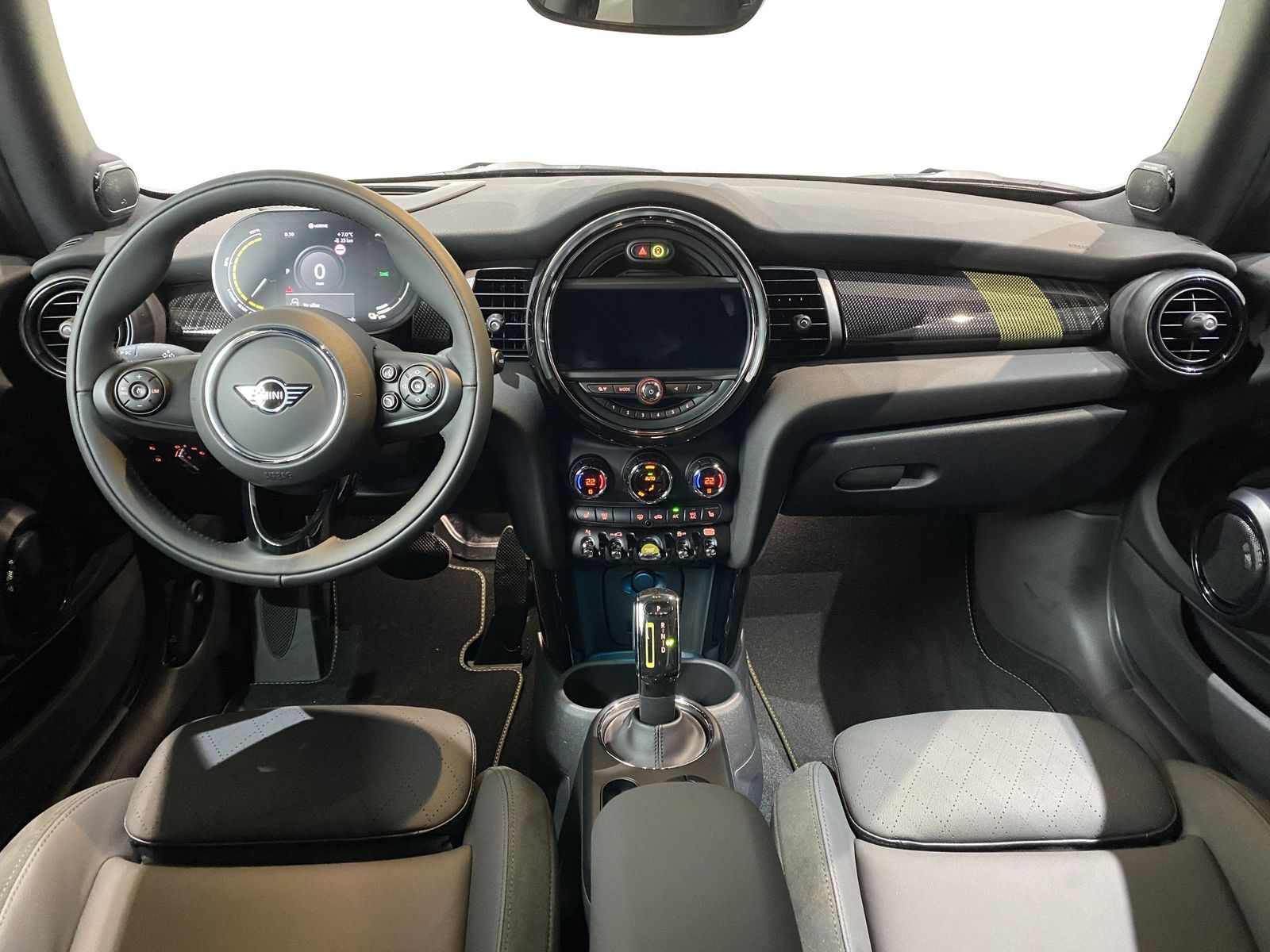 Fahrzeugabbildung MINI Cooper SE Head-Up Harman Kardon HiFi