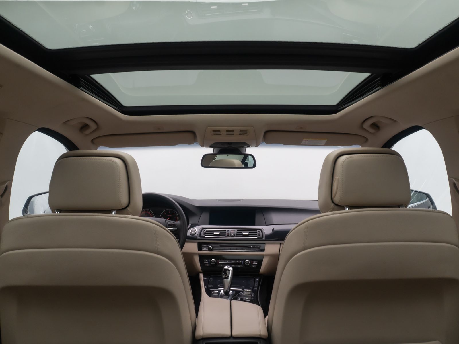 Fahrzeugabbildung BMW 525d Memory Bi-Xenon GeschwindigReg NaviPro HiFi