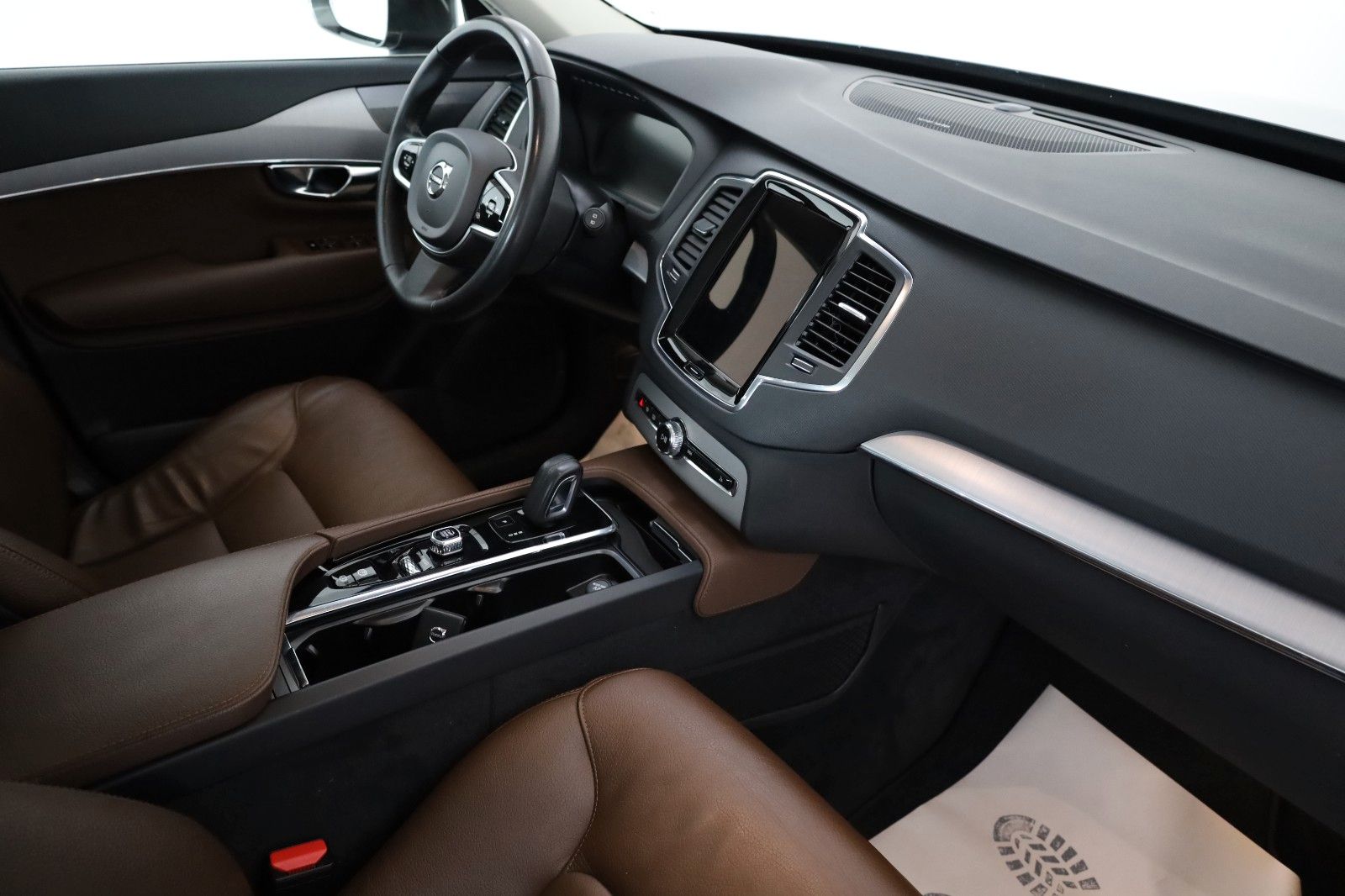 Fahrzeugabbildung Volvo XC90 Momentum Pro AWD 7Si,Leder,Navi,LED,ACC,AHK