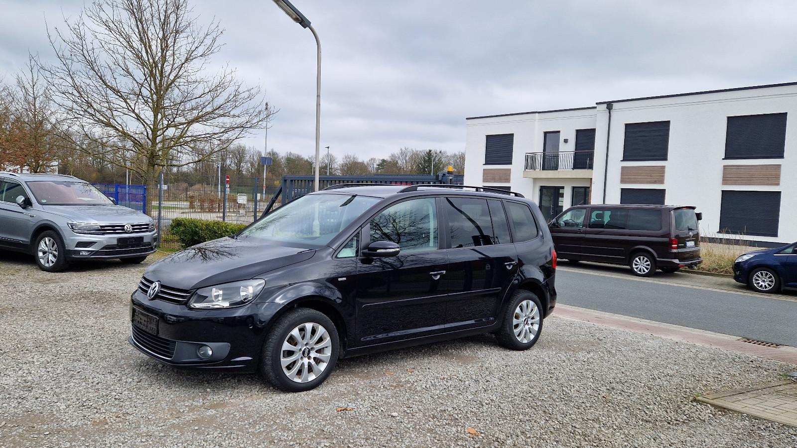 Volkswagen Touran 1.6 TDI DSG Match BMT -KLIMA*SHZ*1.HAND-
