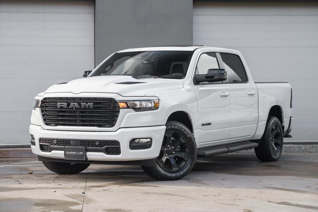 Dodge 2026 RAM Sport Night € 57780 +PANORAMIC SUNROOF