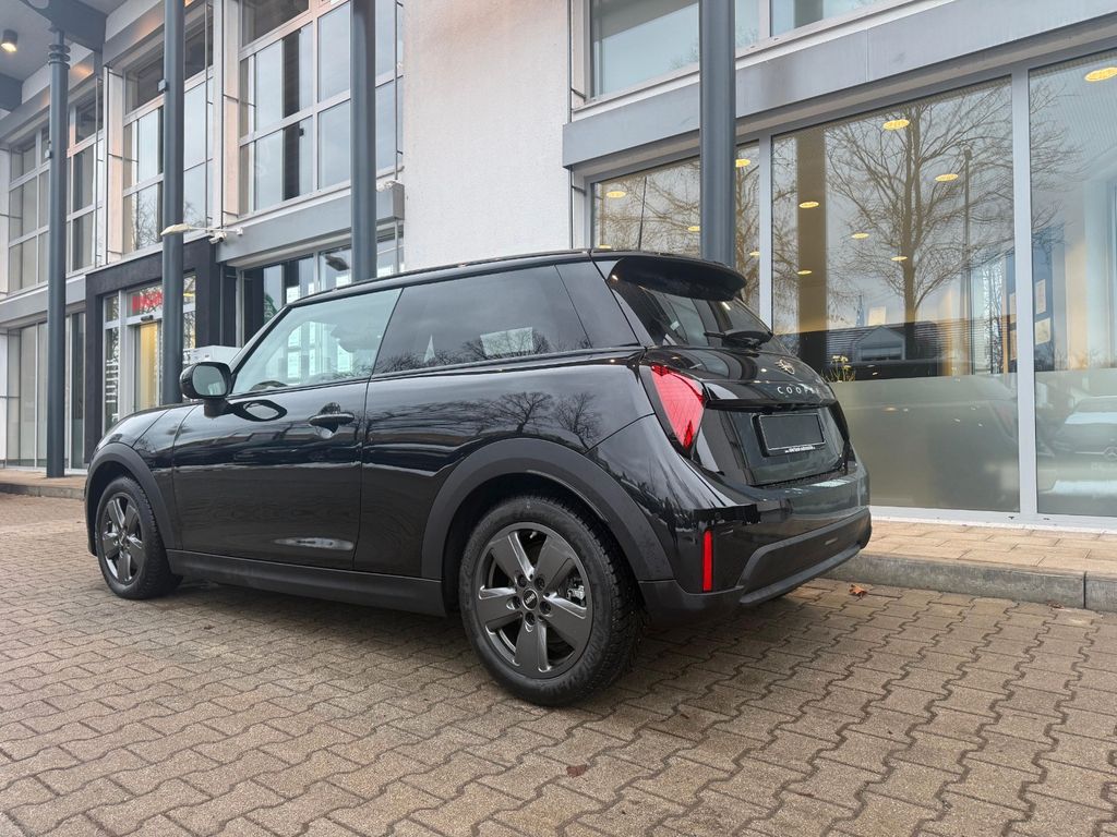 MINI Cooper C ESSENTIAL/ PAKET S/ LED/ EXPERIENCE MOD MINI Cooper C ESSENTIAL/ PAKET S/ LED/ EXPERIENCE MOD