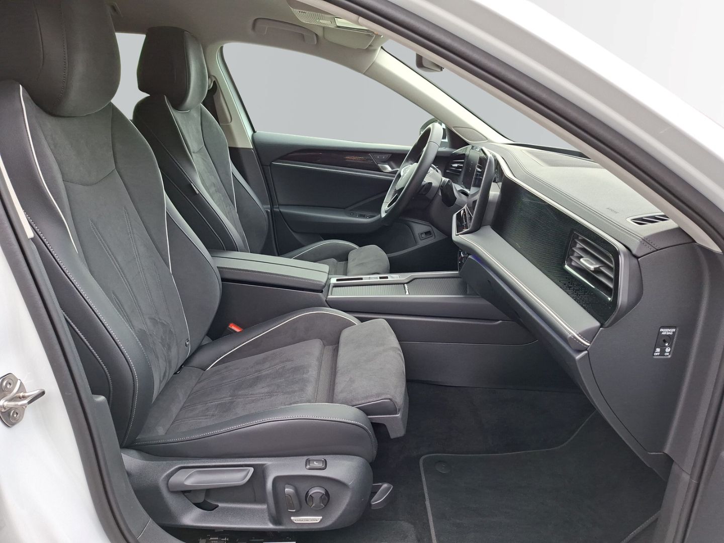 Passat Variant 1.5 TSI eHybrid Business *AHK*NAV