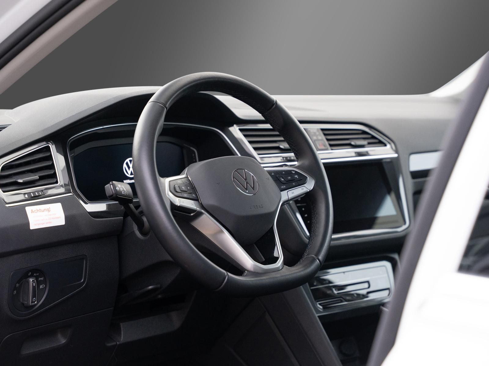 Volkswagen Tiguan Elegance 4Motion Business Premium PANO foto 21
