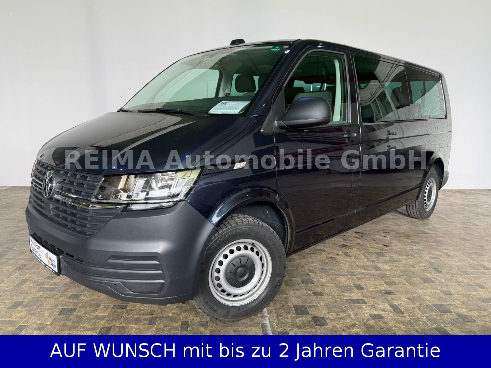 Fahrzeugabbildung Volkswagen T6.1 Bus 2,0 Diesel L 2, 9 Sitzer, Automatik