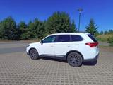 Mitsubishi Outlander PLUS 2.2 l DI-D  4WD  AT Top - Mitsubishi Outlander mit Diesel-Antrieb: Allradantrieb, Geländewagen, Automatik, 2.2